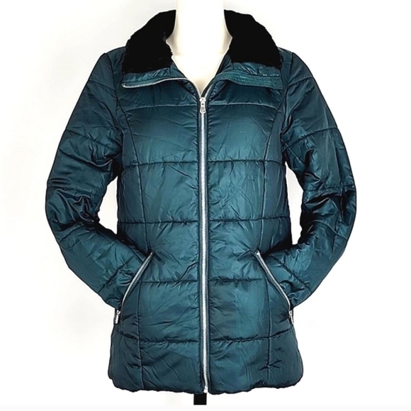 Vero Moda Jackets & Blazers - Vero Moda Women's Quilted Winter Emerald Green Jacket Black Faux Fur Collar M